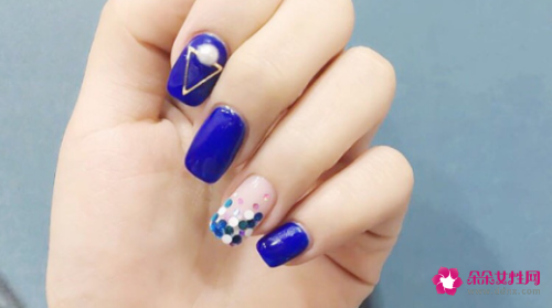 指甲油要怎么涂好看