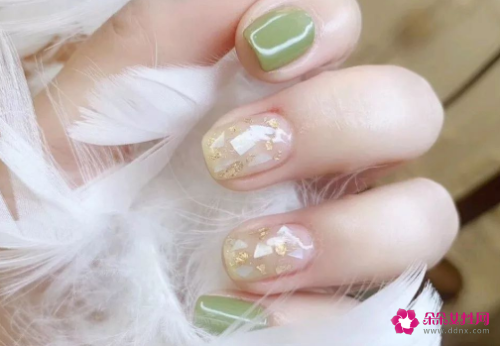 指甲油要怎么涂好看