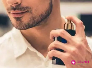男士一般怎么喷香水