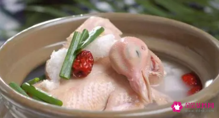 刚生小孩的孕妇吃什么汤