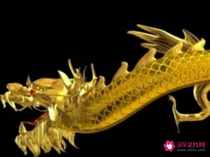 梦见龙王闪着金光是什么意思