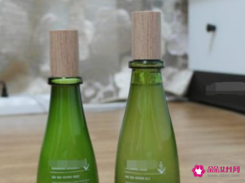 女人化妆的顺序