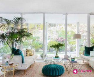 房子通风但阳光照不到