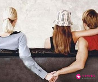 老公出轨小三该如何劝退