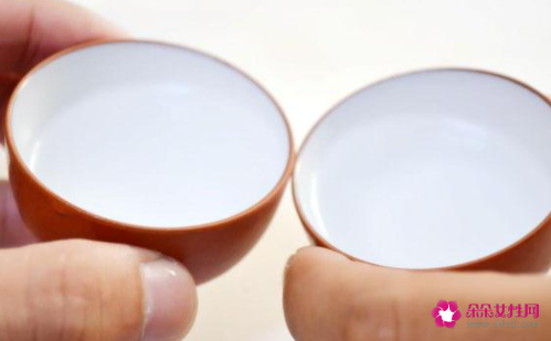 女人每天喝点白酒对皮肤好吗