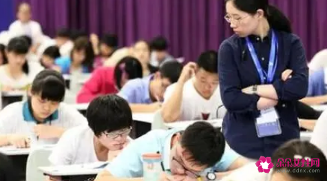 中考前学生家长应该怎么做