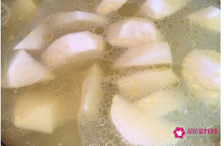 菌菇萝卜汤的做法