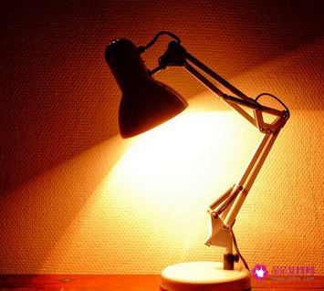 台灯如何选择