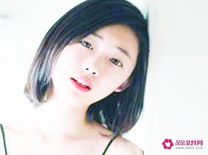 长脸女生适合什么样的刘海发型