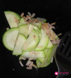 白萝卜用什么煲汤最好