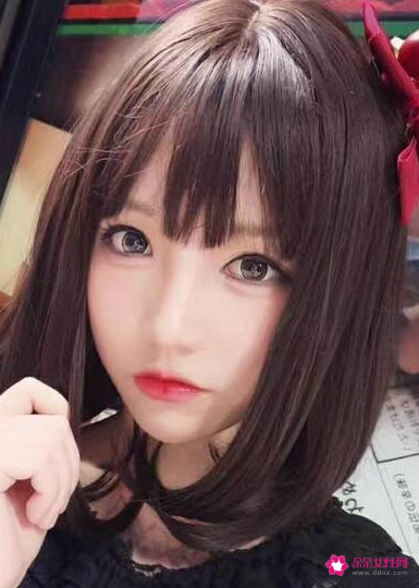 长脸女生适合什么样的刘海发型