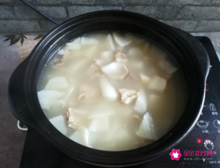 白萝卜用什么煲汤最好