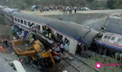 梦见火车脱轨有什么意思