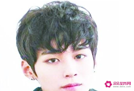 长脸女生适合什么样的刘海发型