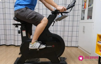 动感单车蹬起来