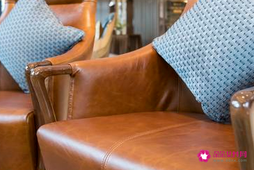 沙发选科技布还是硅胶皮