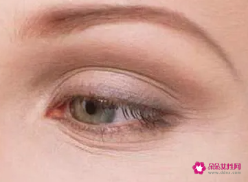 抗皱纹最好的办法