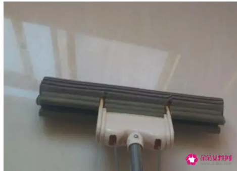 拖地的方法步骤