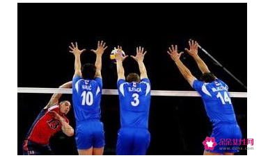 运动打排球的姿势有哪些