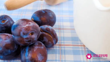 减肥期间可以吃西梅吗