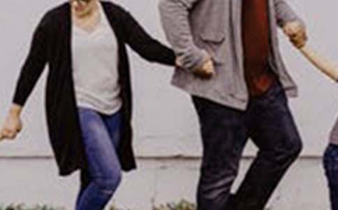 宝宝总是提问并且很奇怪爸妈怎样解答