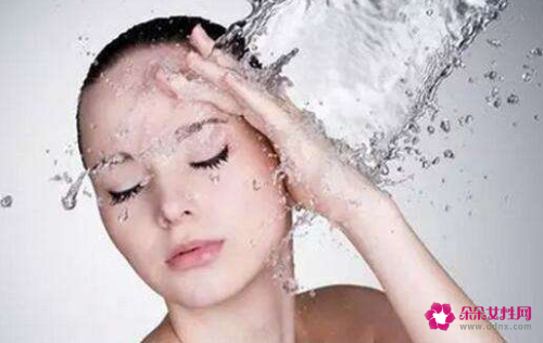 白醋洗脸的正确方法有哪些