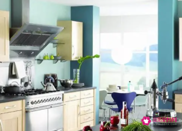 如何布置厨房有利于家人