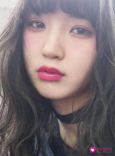 长脸女生适合什么样的刘海发型