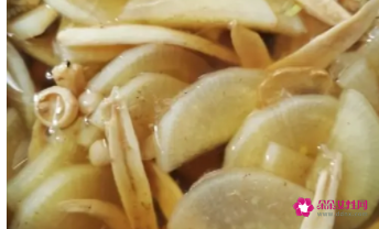 菌菇萝卜汤的做法