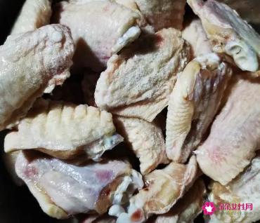 没解冻的鸡翅要烤多久