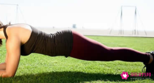 力量训练12个动作都是什么动作