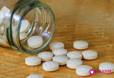 低血钙吃什么药