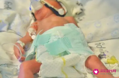 婴儿四个月只长了5斤正常吗