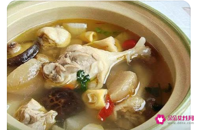 11个月宝宝可以吃鸭汤吗