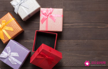 送什么给老人最