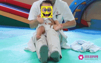 如何训练宝宝坐