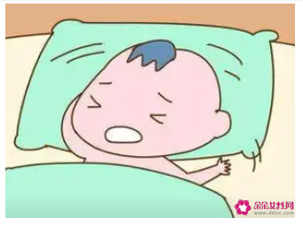 8个月孩子老摇头是怎么回事