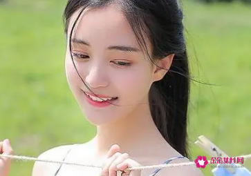 十二星座女倒追男神方法