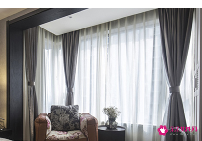 卧室窗帘的最佳颜色高档大气