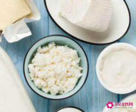 用牛奶做面膜的功效有哪些