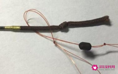 怎么把鱼线绑到钓竿上去