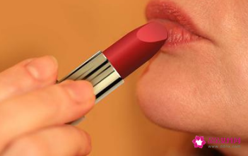 唇膜对唇炎有帮助吗