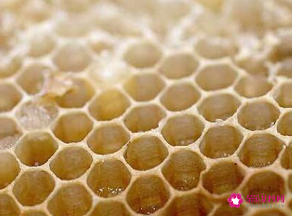 蜂窝泡酒的作用与功效