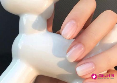 美女好看的手指甲