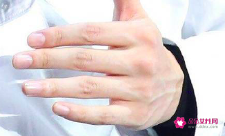 美女好看的手指甲