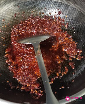 辣子排骨怎么做