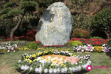 被袁隆平安葬仪式上这句话看哭了