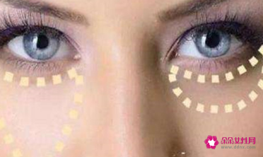 给妆容加分的小技巧