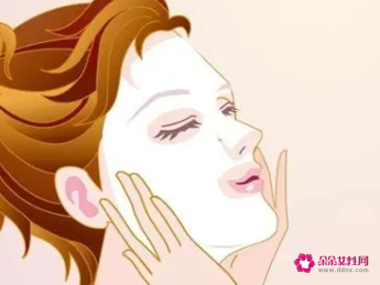 女性秋季如何预防毛孔粗大