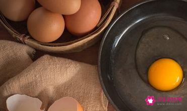 蛋黄油擦脸有什么好处